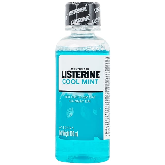 nuoc-suc-mieng-listerin-cool-mint-100ml